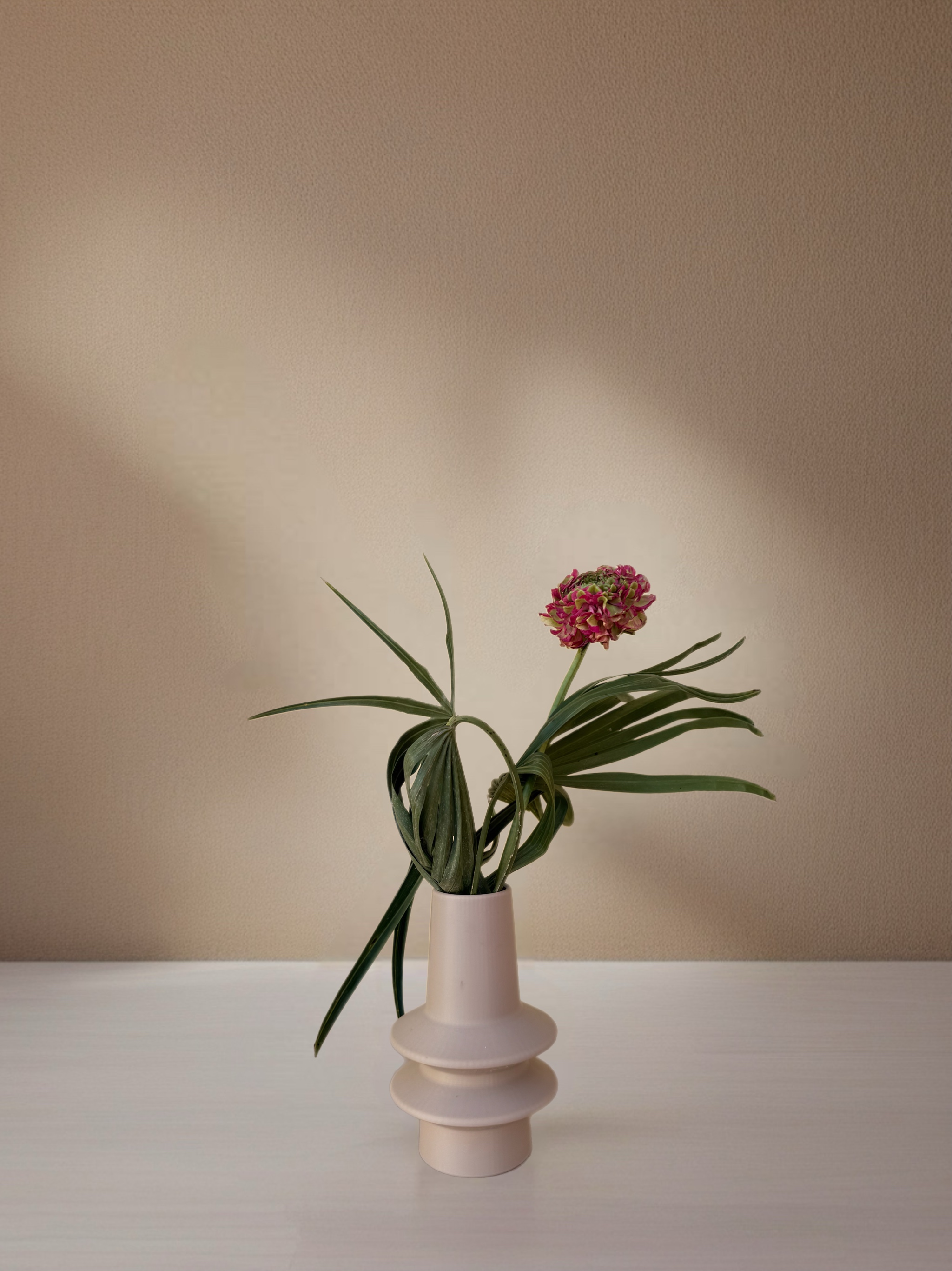 Ikebana arrangement "before words" by arya flowerslab, Macerata
