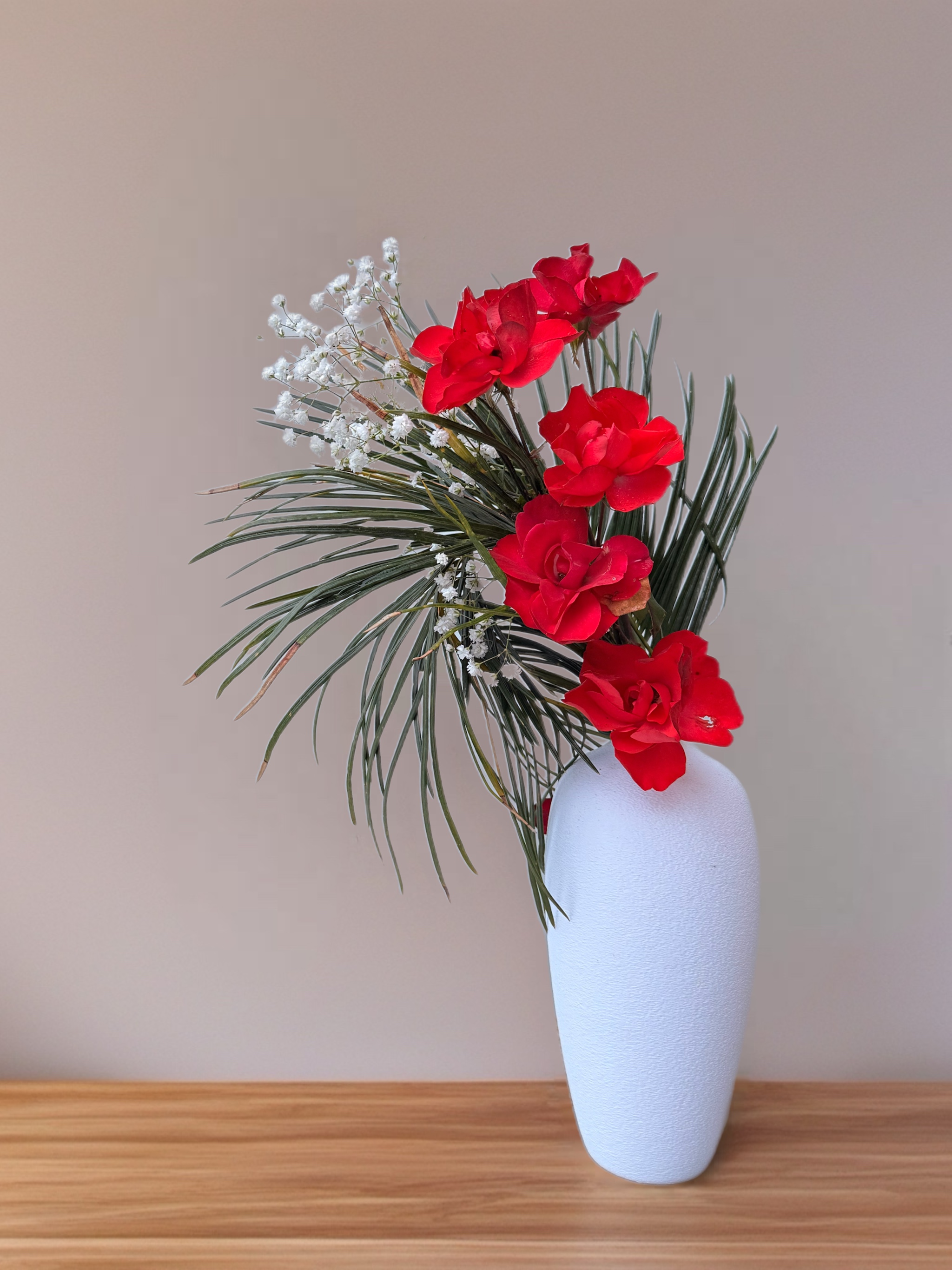 Ikebana arrangement "the dragon's flow" by arya flowerslab, Macerata